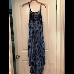 Dress for hanging out, beach??